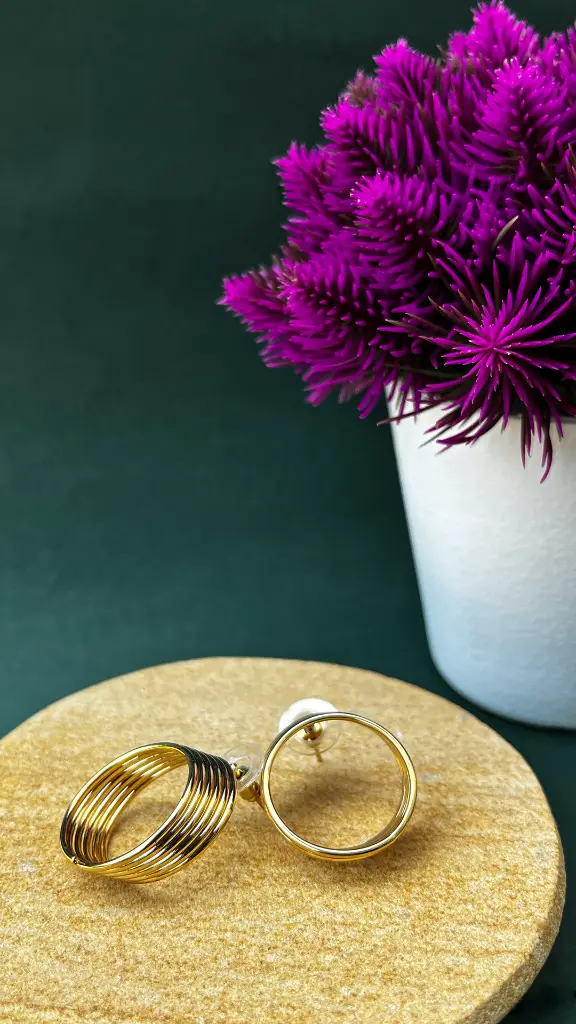 Coil earring.webp