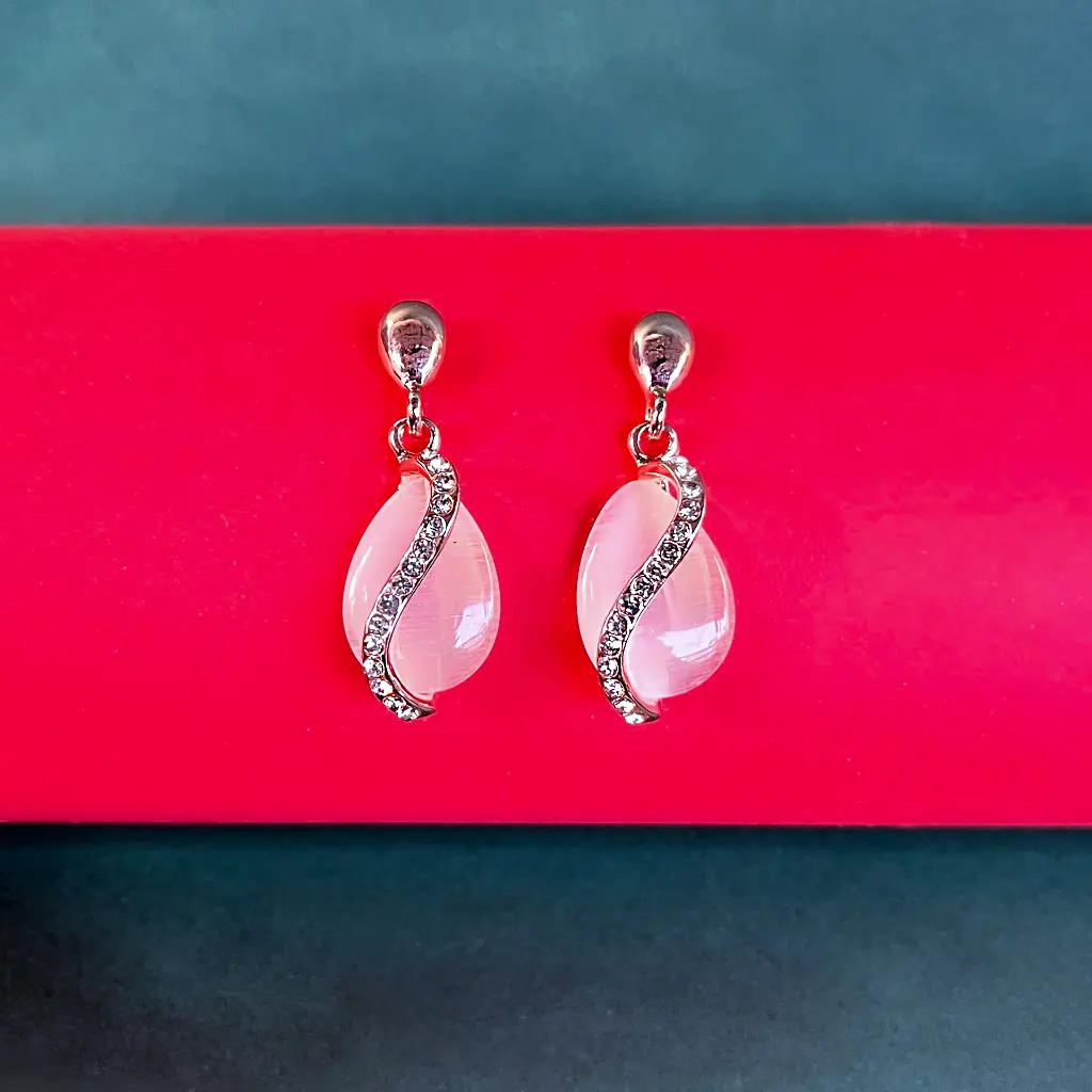 Marbel earring 1.webp
