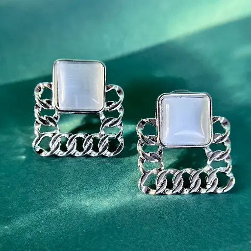 Chain Elegance Earrings